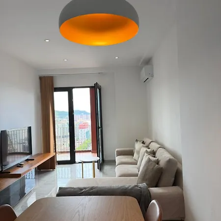 Luxury Garden Building 17th Floor Apartment Tirana