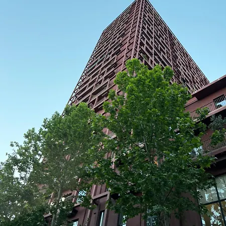 Luxury Garden Building 17th Floor Apartment *